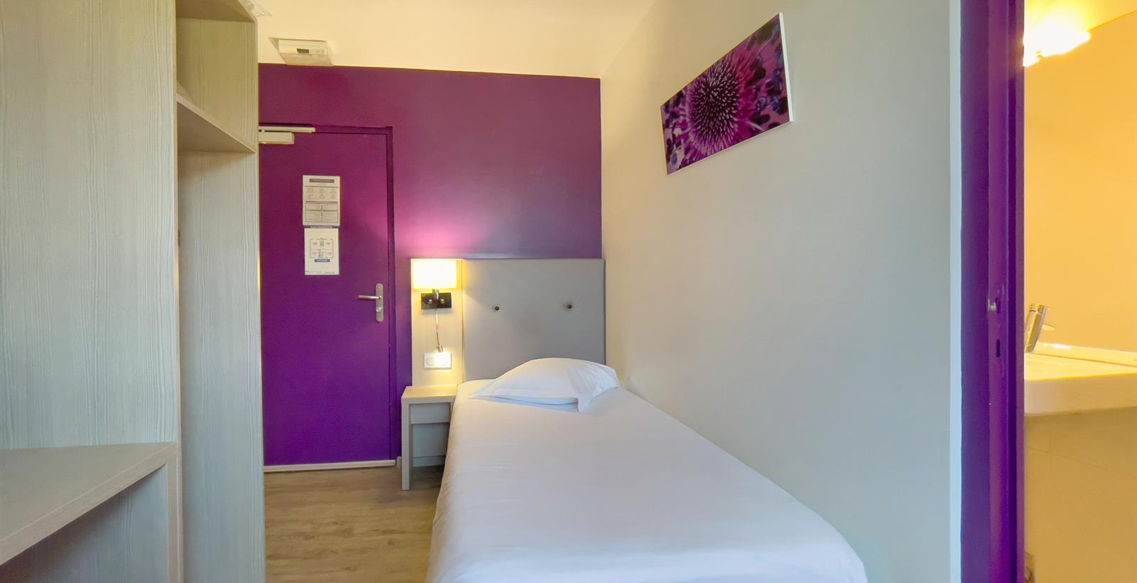 single room - Hotel de la Gare in Quimper